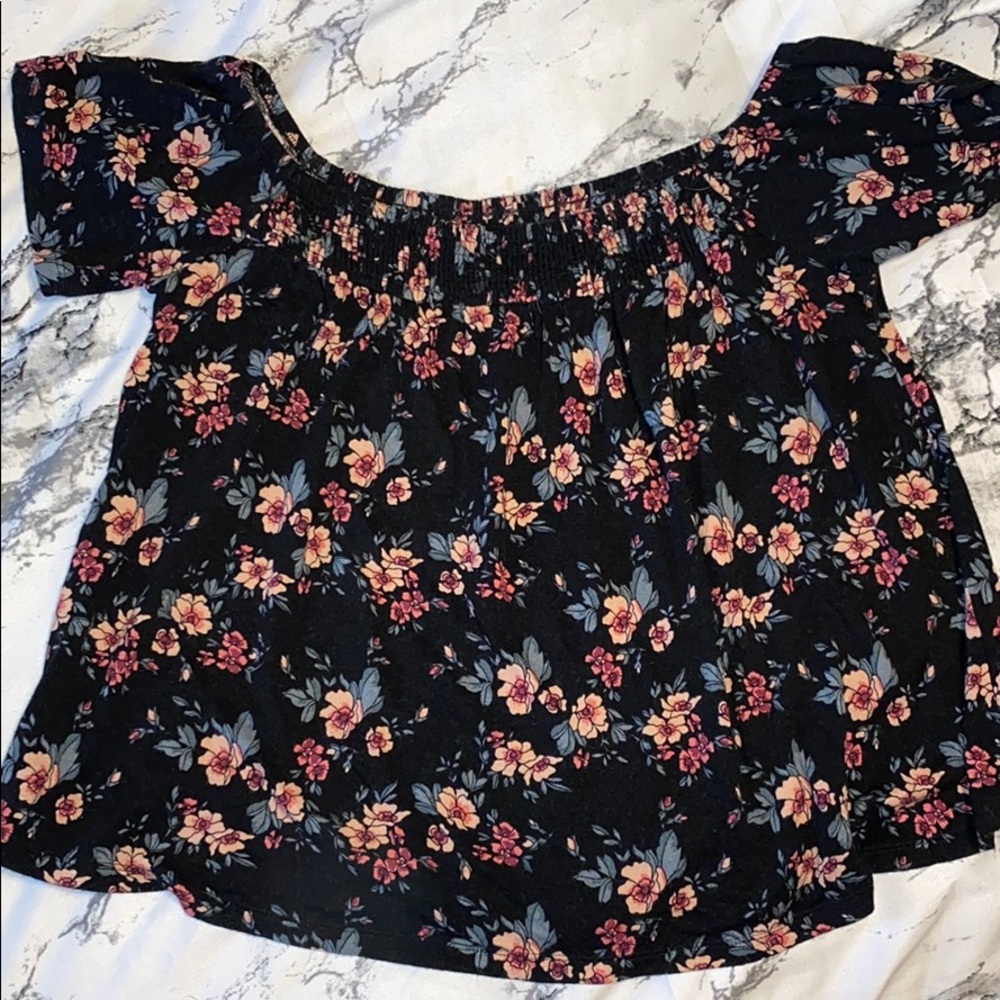 American Eagle Off the Shoulder Top